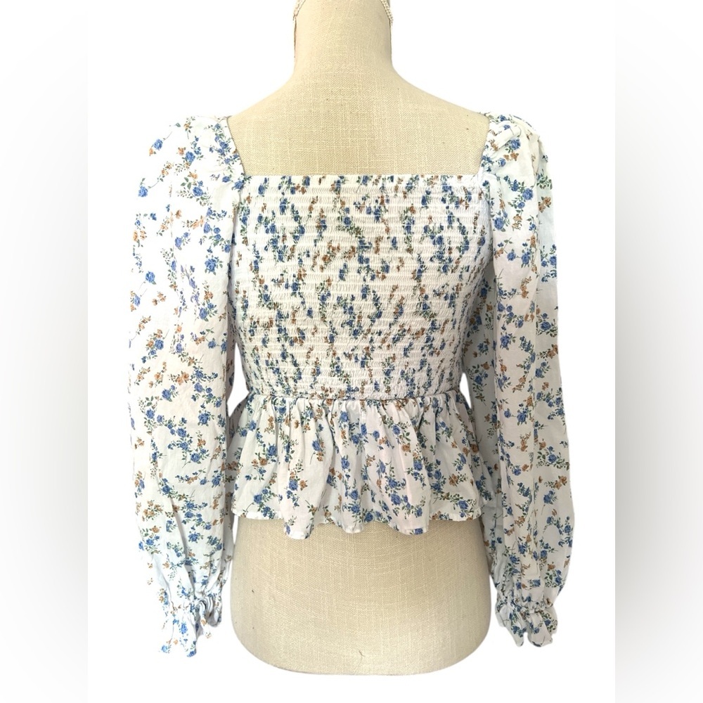 Dizzy Floral Smocked Blouse - White and Blue- M - Picture 5 of 6